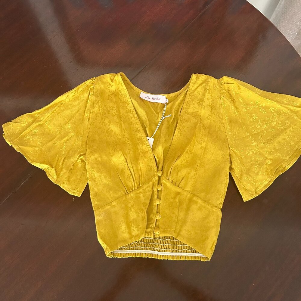 Lisa Says Gah FLIRTY Mustard Top